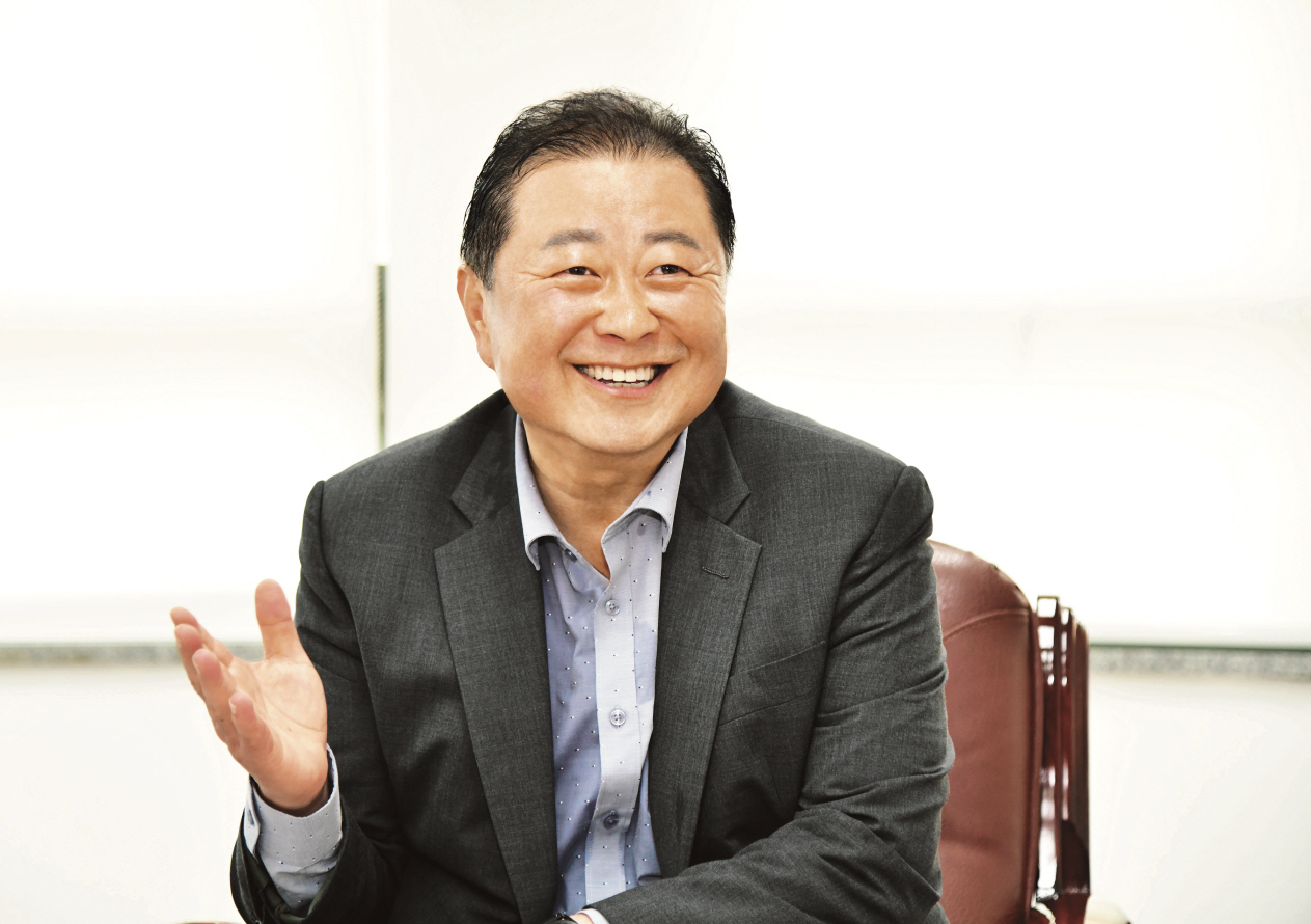 파주시, 민원행정서비스 2․5․7로 인허가행정에 날개 달았다…한번 방문으로 쉽고 빠르게