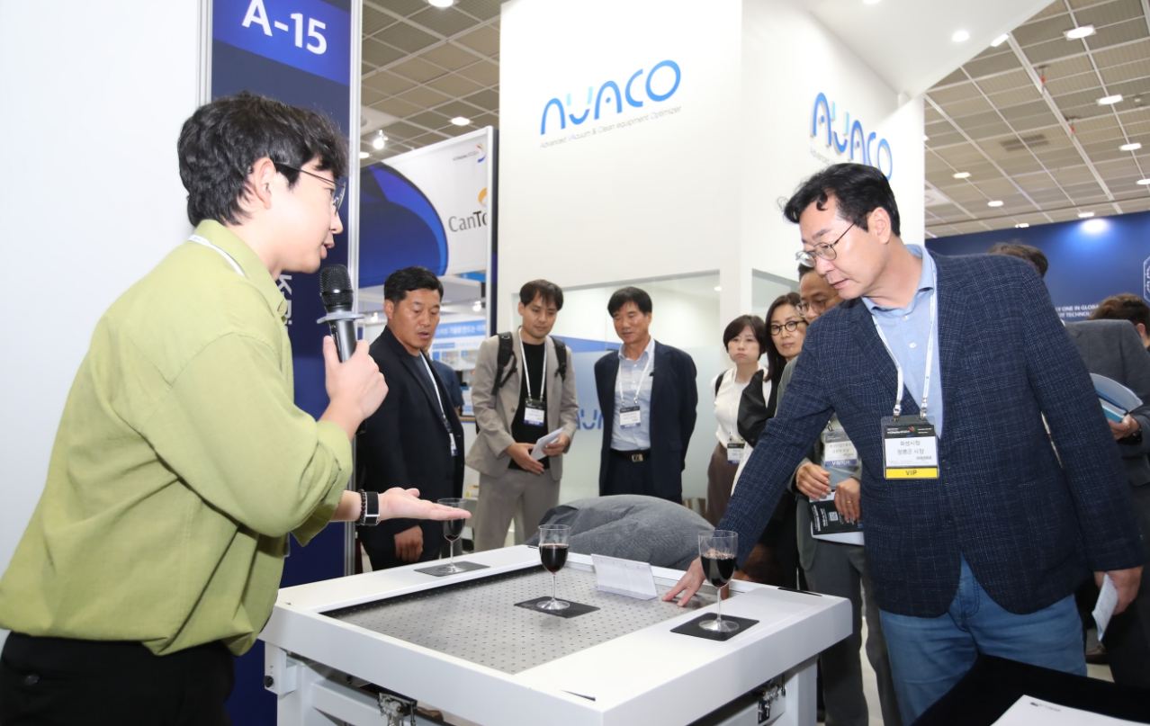 정명근 화성시장, K-Display 2024 한국 디스플레이 산업전시회 참관