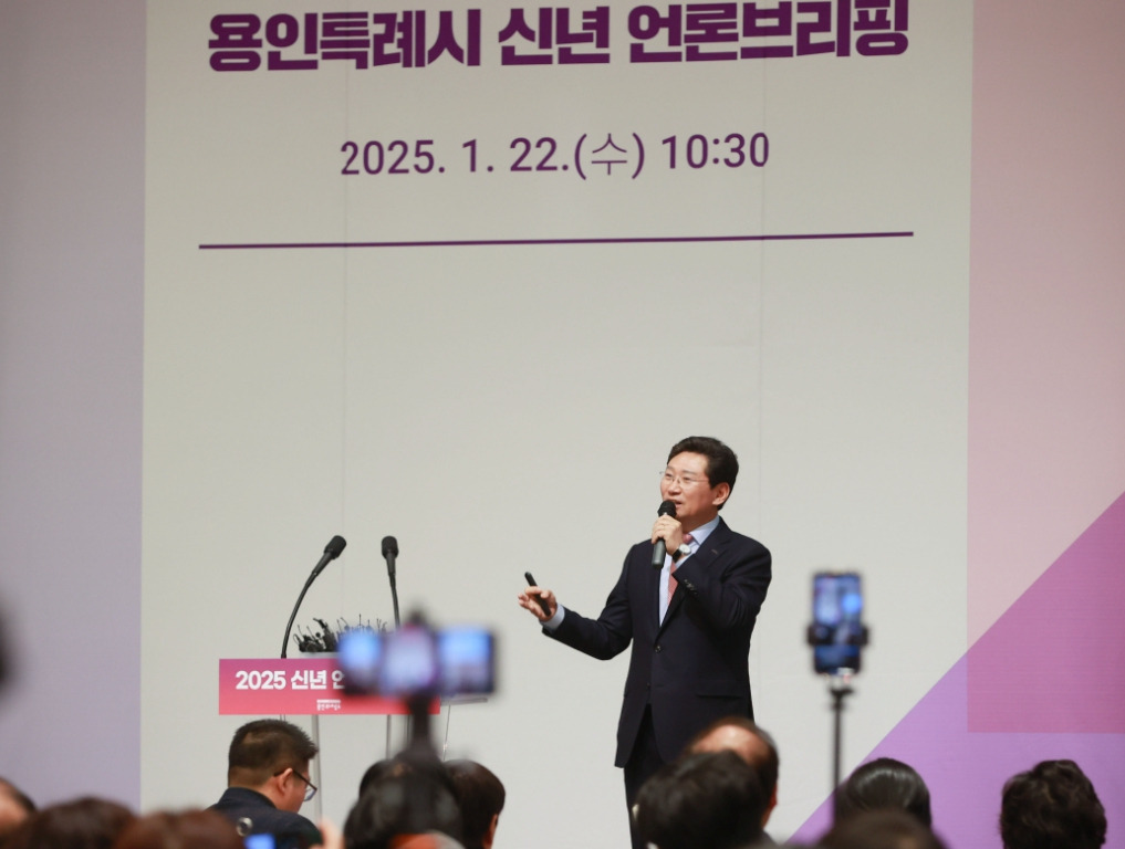 이상일 용인특례시장 “시국은 어지럽지만 용인 발전 위한 르네상스 프로젝트 잘 진행할 것”