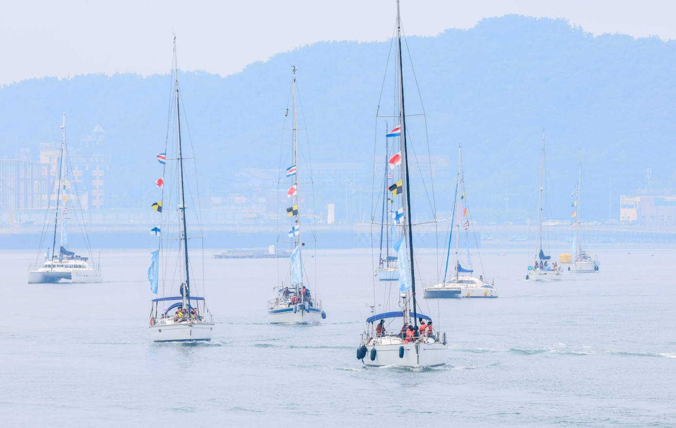 화성 뱃놀이 축제 27만 명과 함께 15번째 항해 마쳐